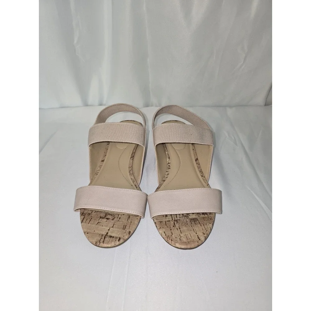 Life Stride Women's Yoko Beige Tan Cork Low Heel Wedge Shoe Sandals 10 M